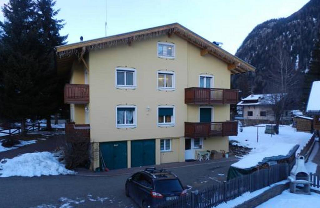 Casa Brugnara Lägenhet Pozza di Fassa Rum bild